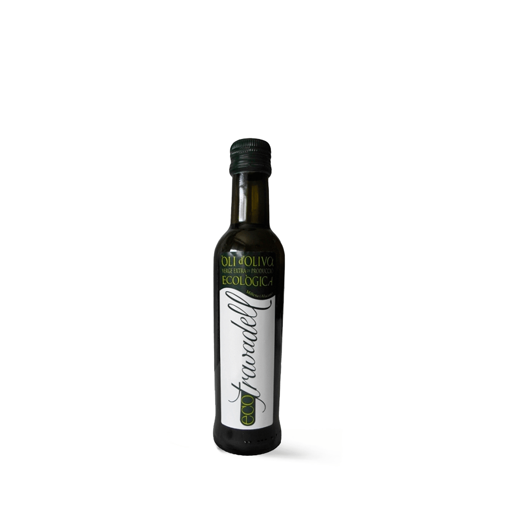Botella de 250 ml de aceite de oliva ecológico Travadell sobre fondo transparente